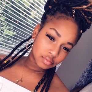 Meet your Posher, Amber